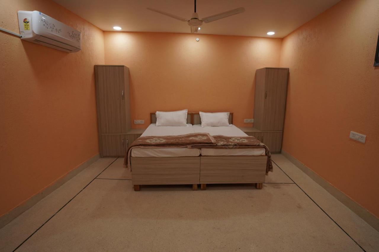 Hotel Abhayam Ashram Rishīkesh Zewnętrze zdjęcie